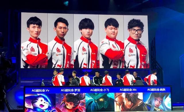 向更加注重 向更加注重